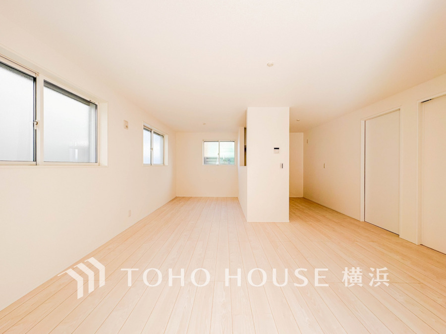 ご家族やお客様との時間など、多くの時を刻む空間。何気なく過ぎる時でさえも上質なひと時となる快適な空間を目指して。