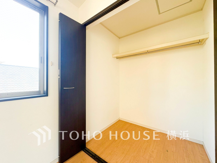 お客様の求める本当の“住み心地”とは何なのか。そのための一手間一工夫を惜しみません。街並みや周辺の環境に呼応しながら、美しく、そして毎日の暮らしを考慮した機能性の高い住まい。