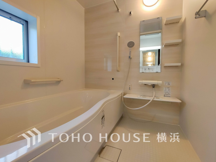 1日の疲れを取り心身を癒すことができる住まいの中のリラクゼーション空間、リラックスできるよう優しいカラーをチョイスしました。時を忘れるほどのんびりできる空間に。