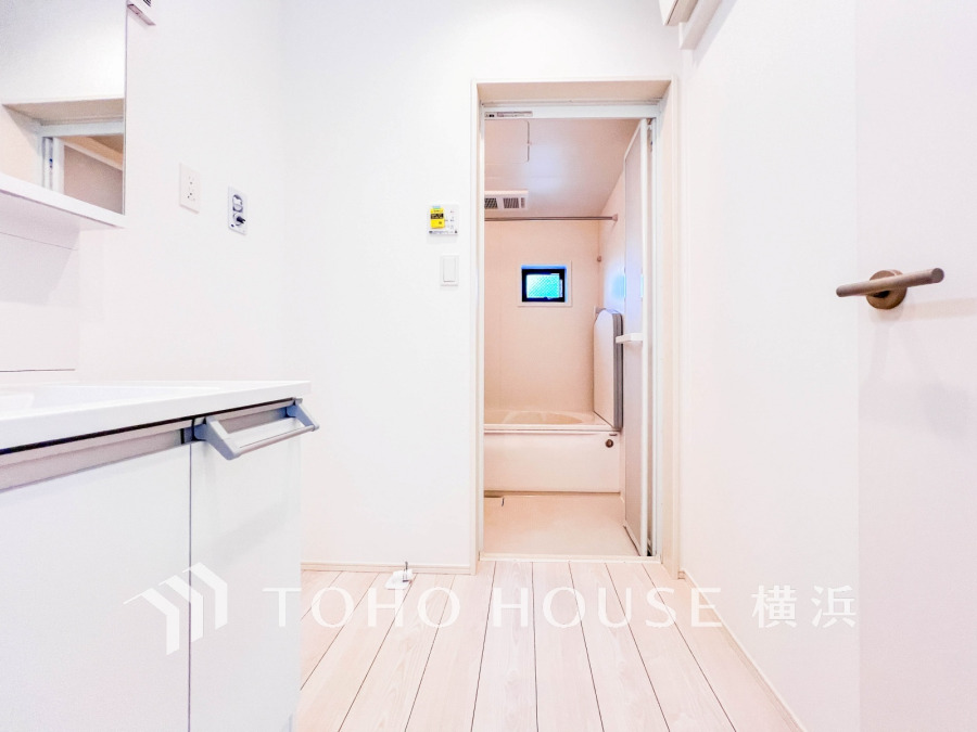 一日の始まりと終わりを心地よく演出してくれる、多彩な機能が備えられたパウダールーム。心地よいリフレッシュ空間です。