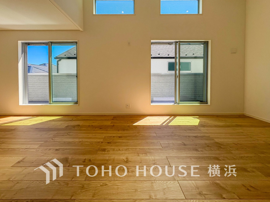 ご家族やお客様との時間など、多くの時を刻む空間。何気なく過ぎる時でさえも上質なひと時となる快適な空間を目指して。