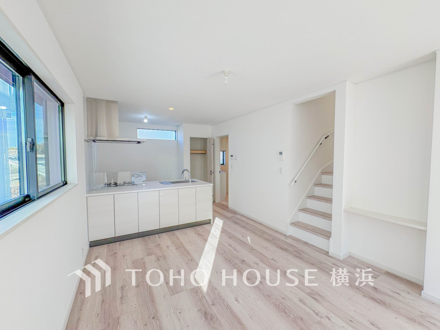 ご家族やお客様との時間など、多くの時を刻む空間。何気なく過ぎる時でさえも上質なひと時となる快適な空間を目指して。