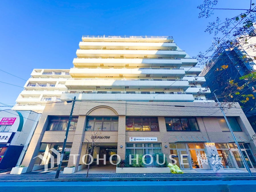 穏やかな風と陽光を導き、プライバシーに配慮された設計プランを採用し、居住性を一段と心地よいものにしています。周辺環境とのコラボレーションにより明るく開放的な空間を演出。