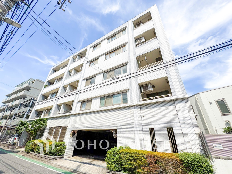 都市機能の利便性と豊かな自然を身近に、快適な暮らしを叶える3LDKのお住まい。
