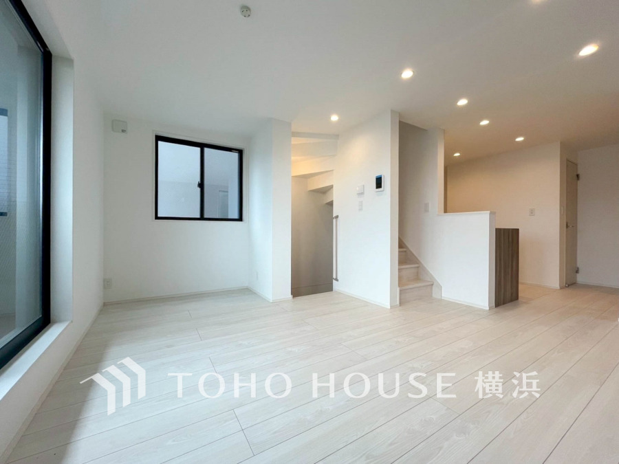一日の中で多くの時間を過ごすことになる住まいだからこそ、いつも穏やかな空間であるように心掛けています。構成する建材などへの配慮が、住まう方の健康を守ります。
