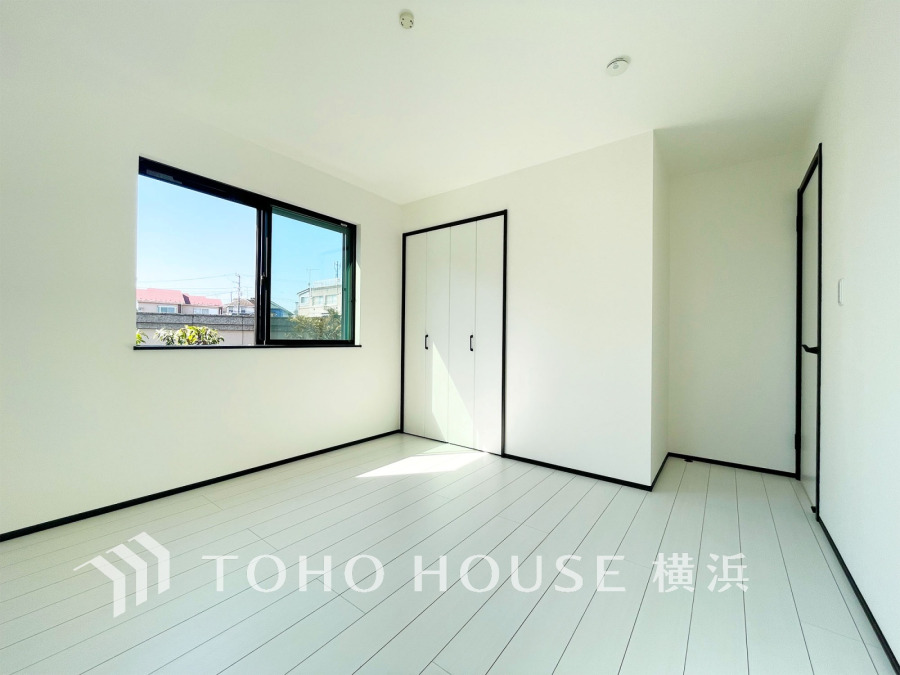 感性を育むプライベートルームはシンプルでスマートな空間。好みの空間で読書をしたり、音楽を聞いたりと一人の時間も充実したものにできます。