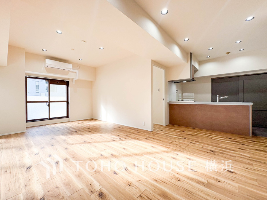 ご家族やお客様との時間など、多くの時を刻む空間。何気なく過ぎる時でさえも上質なひと時となる快適な空間を目指して。