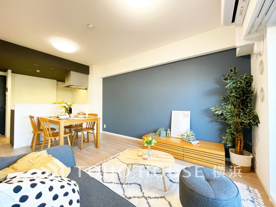 和やかで洗練された空間の演出。寛ぎとコミュニケーションを育む居心地のよい場所。