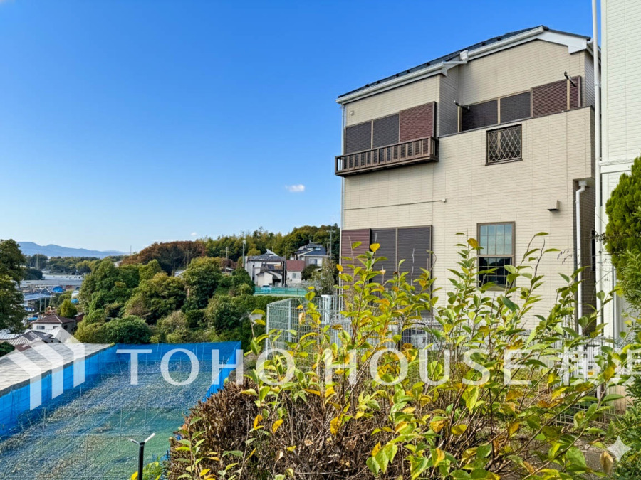 緑豊かな自然に囲まれた閑静な住宅地。陽当たり良好で、のびのびとした暮らしが叶います。