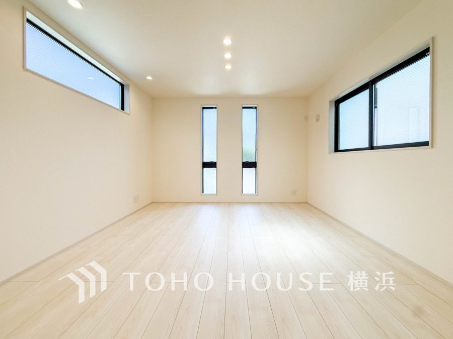 ご家族やお客様との時間など、多くの時を刻む空間。何気なく過ぎる時でさえも上質なひと時となる快適な空間を目指して。