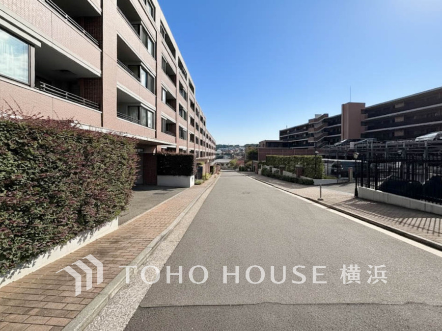 流行に左右されず、将来にわたって価値が継続する「上質」な佇まい。おしゃれな雰囲気や自然の潤い、親しみやすさといった個性を、街に新たな価値をもたらし続けてくれます