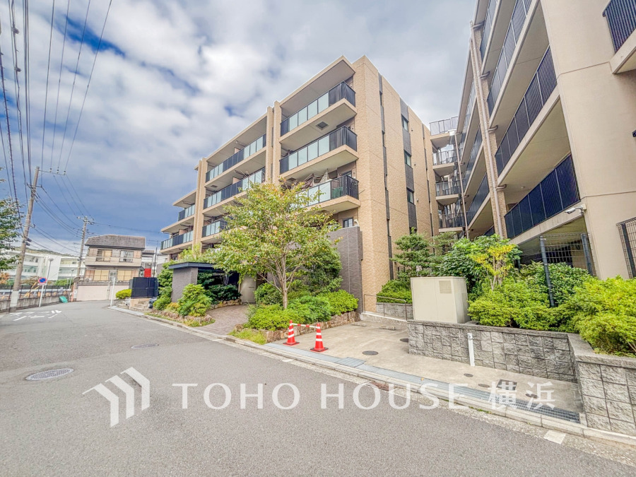 時間のゆとりと空間、爽やかな陽光がもたらす光と風を贅沢なまでに感じる暮らしが始まります。