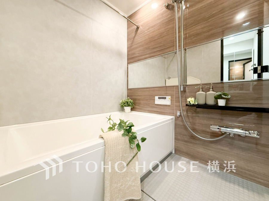 1日の疲れを取り心身を癒すことができる住まいの中のリラクゼーション空間、リラックスできるよう優しいカラーをチョイスしました。時を忘れるほどのんびりできる空間に。