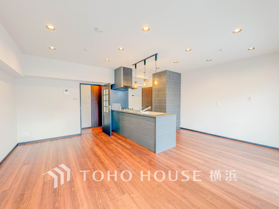 表現された空間は豊かな光と風を纏い、暮らしの時間を豊かにしてくれます。デザインされた空間や建物設備も大切な時間を彩ってくれることでしょう。