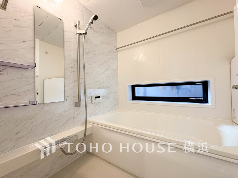 1日の疲れを取り心身を癒すことができる住まいの中のリラクゼーション空間、バスルーム。心からゆったりと寛いでいただけるよう、ゆとりのスペースを確保しています。