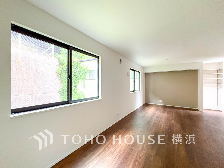 一日の中で多くの時間を過ごすことになる住まいだからこそ、いつも穏やかな空間であるように心掛けています。