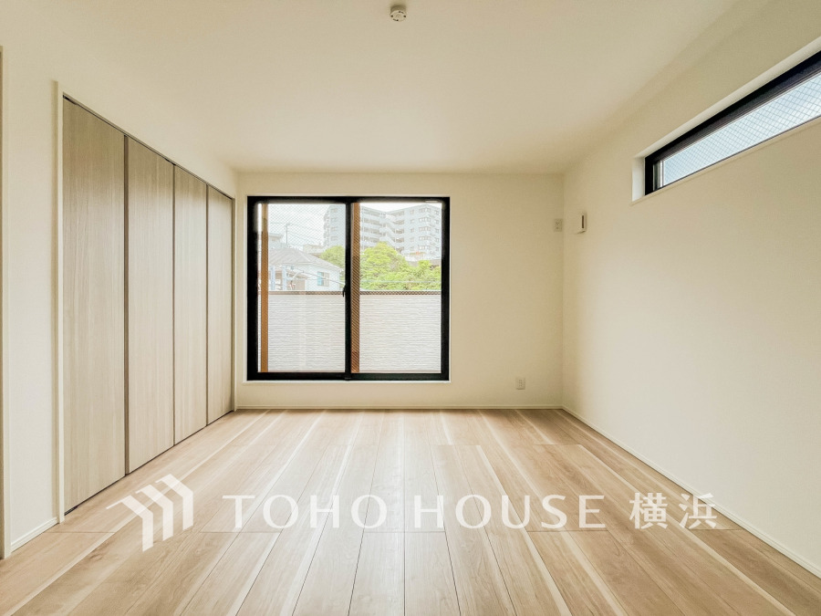 穏やかな寛ぎを届ける上質仕様のゆとりあるお部屋。自分時間を充実させながら心豊かにできるプライベート空間。