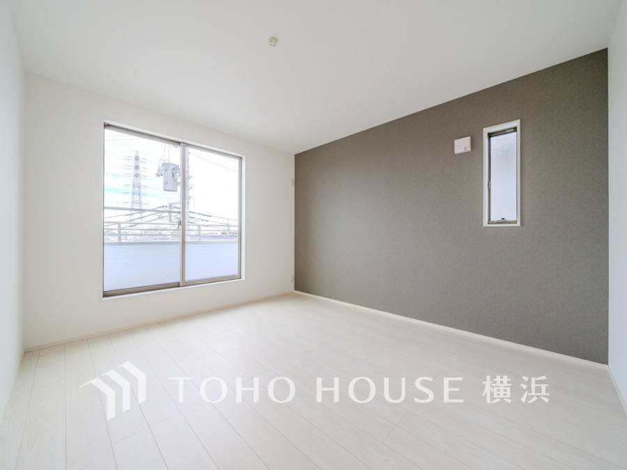 穏やかな寛ぎを届ける上質仕様のゆとりあるお部屋。自分時間を充実させながら心豊かにできるプライベート空間。