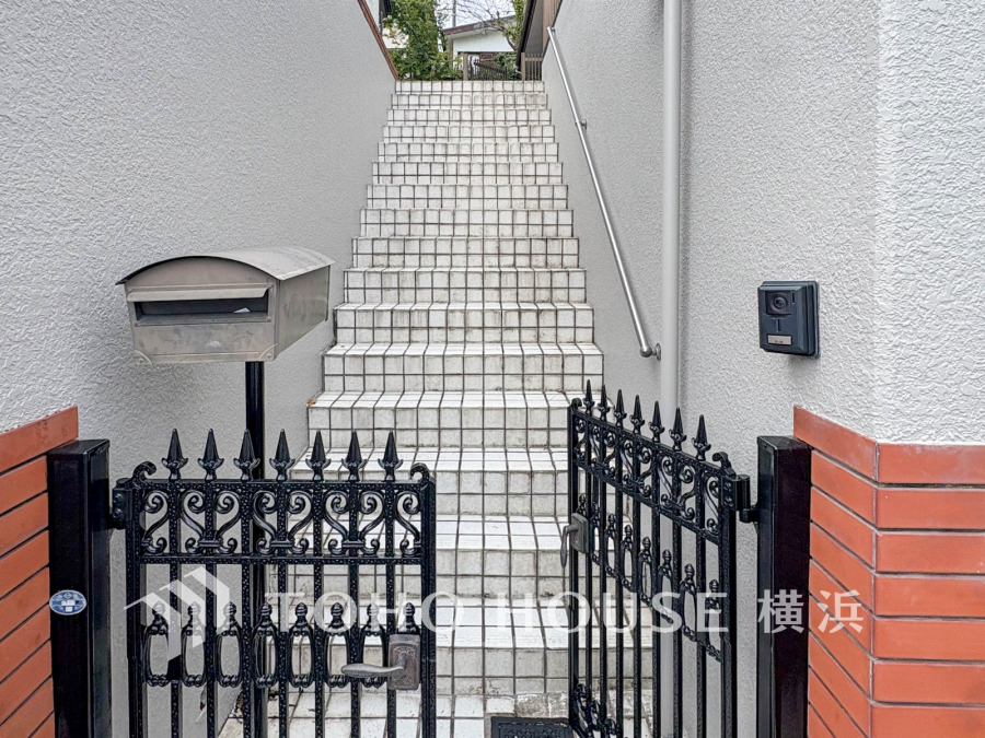 この場所には「希望」と「優越」で包み込んでくれる「特別」な空間があります。（2025年11月撮影）