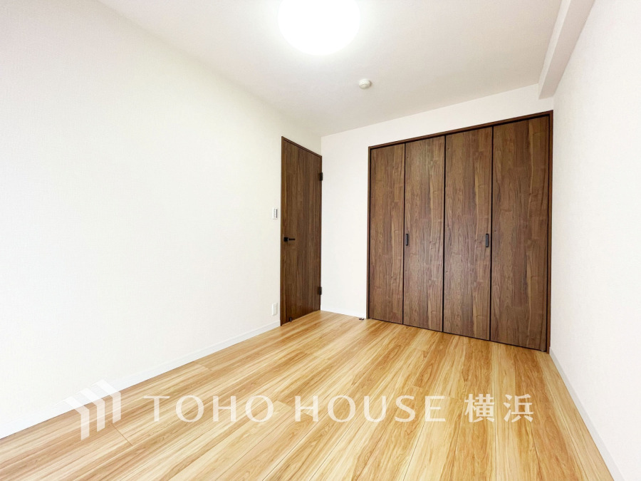 家族一人ひとりの大切なプライベート空間。趣味・感性で個性的に飾って頂けるようシンプルに仕上げてあります。自分時間を充実させながら心豊かなひとときを過ごすための大切な空間。