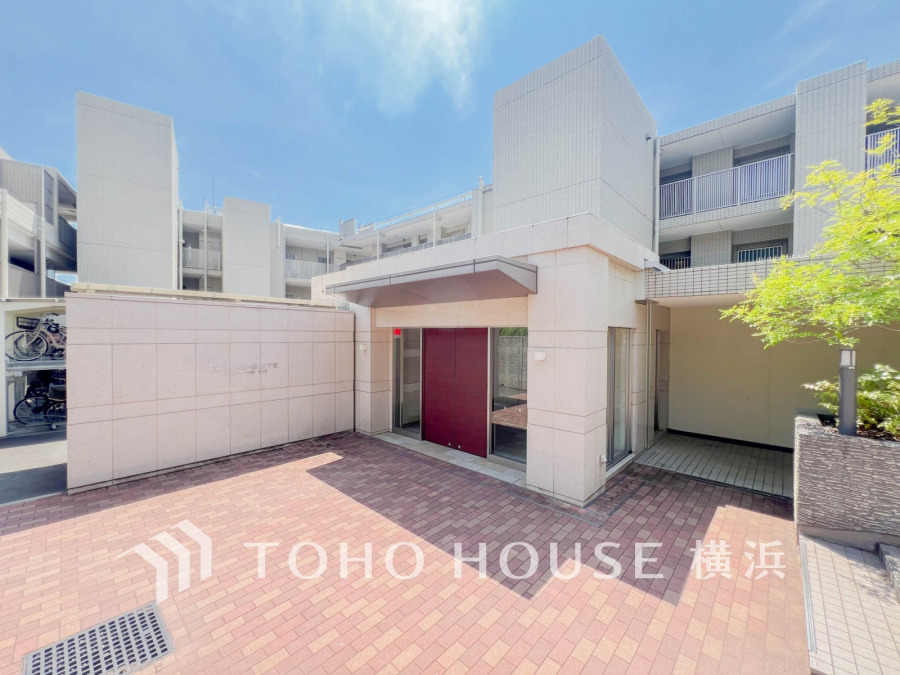 時間のゆとりと空間、爽やかな陽光がもたらす光と風を贅沢なまでに感じる暮らしが始まります。