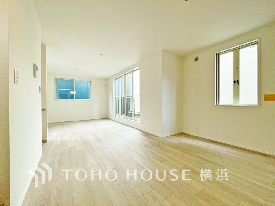 オープンでのびやかな空間を生み出す、こだわりの「広がり」と「ゆとり」。家族と過ごす時間を大切にした住空間♪