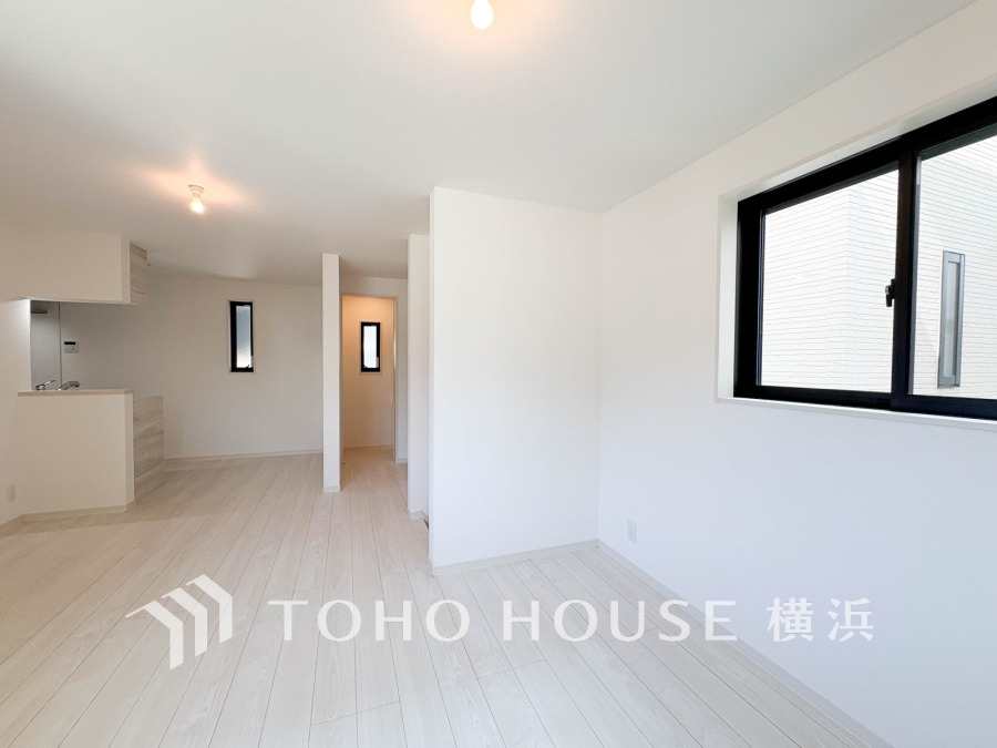 穏やかな寛ぎを届ける上質仕様のゆとりあるお部屋。自分時間を充実させながら心豊かにできるプライベート空間。