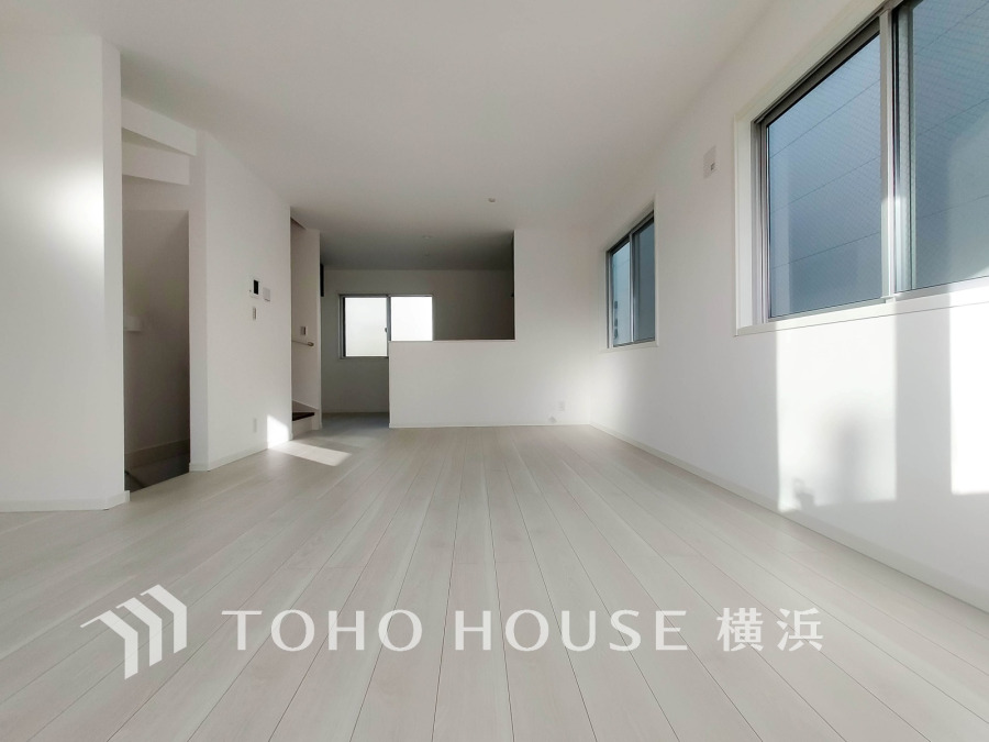 たくさんの想いが美しいカタチに彩られた時、そこにはひと時のくつろぎが生まれ、ゆっくりと愛着が育まれていきます。