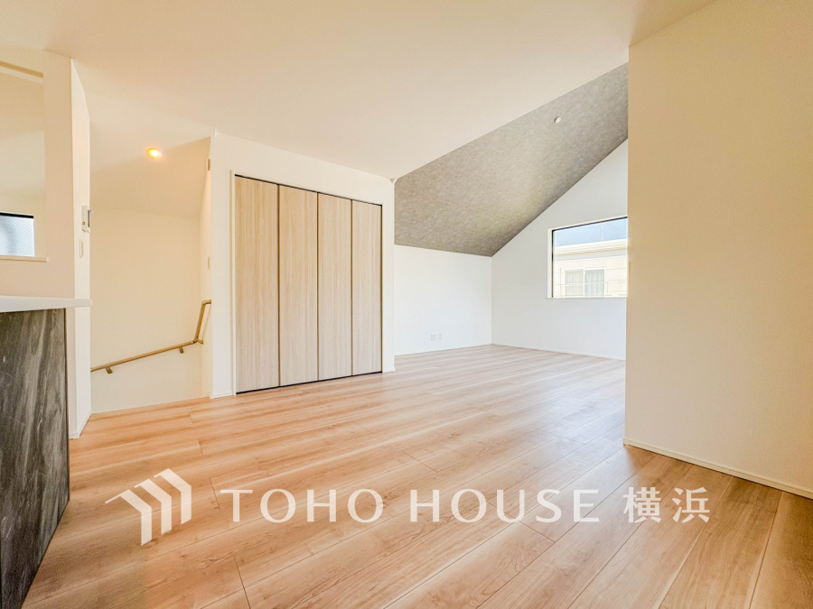 一日の中で多くの時間を過ごすことになる住まいだからこそ、いつも穏やかな空間であるように心掛けています。構成する建材などへの配慮が、住まう方の健康を守ります。