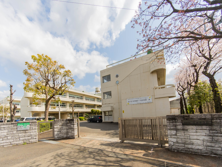 横浜市立菅田中学校まで　約1200ｍ