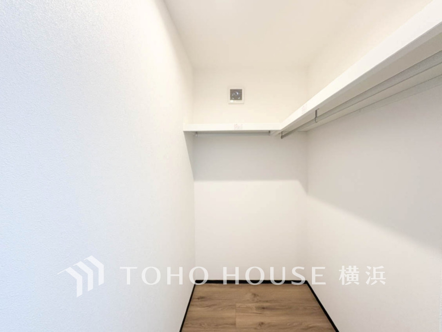 お客様の求める本当の“住み心地”とは何なのか。そのための一手間一工夫を惜しみません。街並みや周辺の環境に呼応しながら、美しく、そして毎日の暮らしを考慮した機能性の高い住まい。