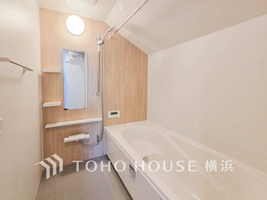 1日の疲れを取り心身を癒すことができる住まいの中のリラクゼーション空間、リラックスできるよう優しいカラーをチョイスしました。時を忘れるほどのんびりできる空間に。