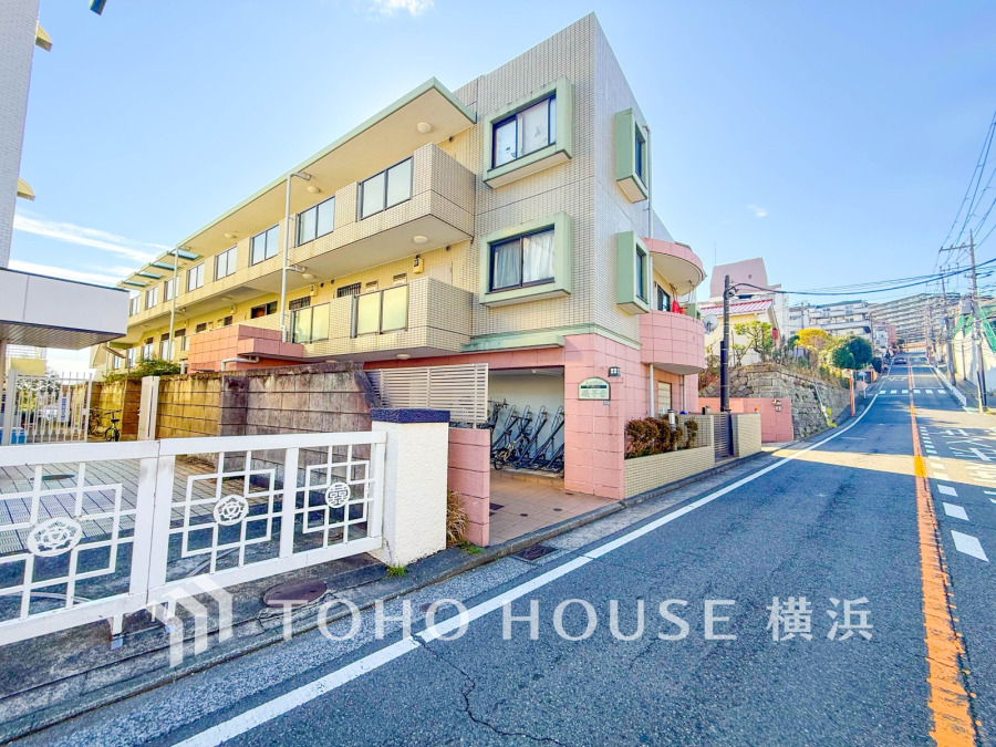 駅やお買物、教育施設が徒歩圏に揃う便利な住環境。快適な暮らしが叶います。
