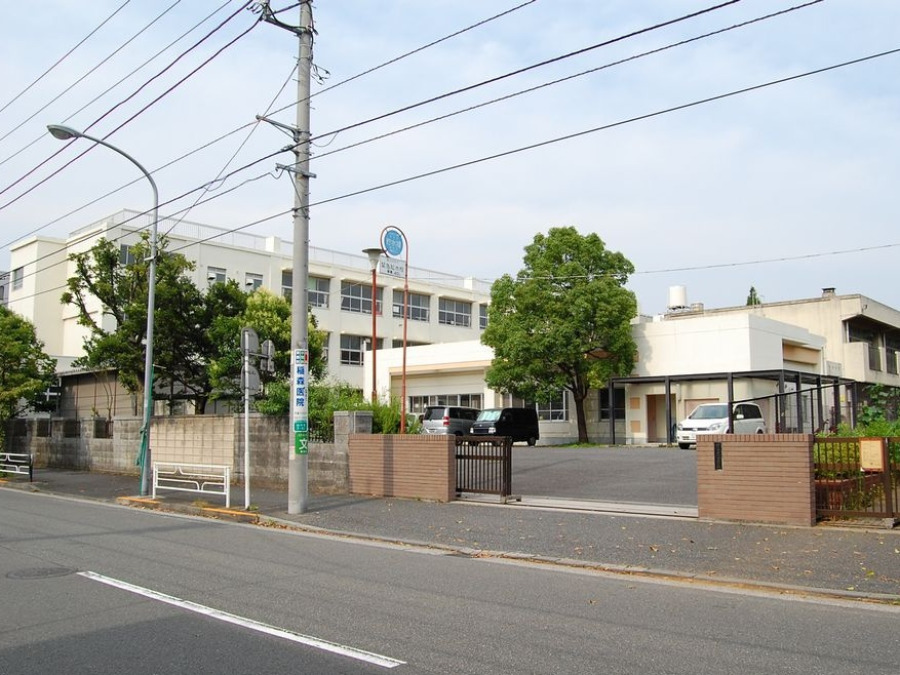 横浜市立潮田小学校　約350ｍ
