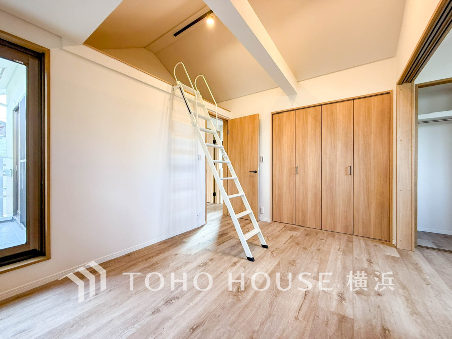 穏やかな寛ぎを届ける上質仕様のゆとりあるお部屋。自分時間を充実させながら心豊かにできるプライベート空間。