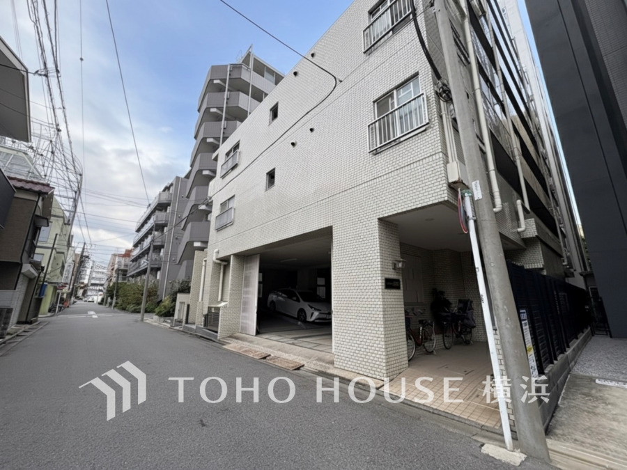 流行に左右されず、将来にわたって価値が継続する「上質」な佇まい。おしゃれな雰囲気や自然の潤い、親しみやすさといった個性を、街に新たな価値をもたらし続ける。