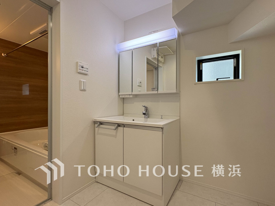 一日の始まりと終わりを心地よく演出してくれる、多彩な機能が備えられたパウダールーム。心地よいリフレッシュ空間です。