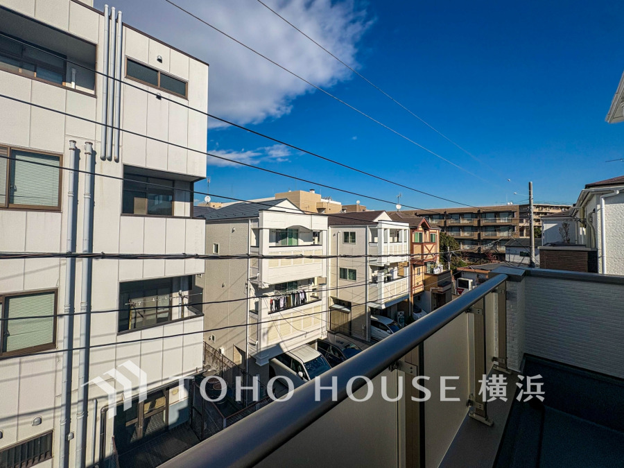 太陽に愛された邸は、陽当り・通風に優れた魅力的で快適さを追求した邸宅でした。ここに住むからこそ意味がある。