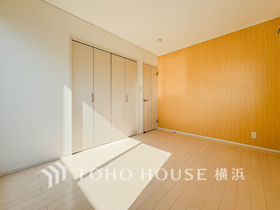 感性を育むプライベートルームはシンプルでスマートな空間。好みの空間で読書をしたり、音楽を聞いたりと一人の時間も充実したものにできます。