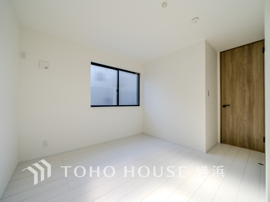 感性を育むプライベートルームはシンプルでスマートな空間。好みの空間で読書をしたり、音楽を聞いたりと一人の時間も充実したものにできます。