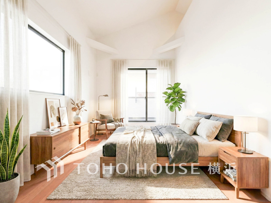 自然光がたっぷり差し込む、シンプルで落ち着いた寝室空間です。（家具はAI加工です）