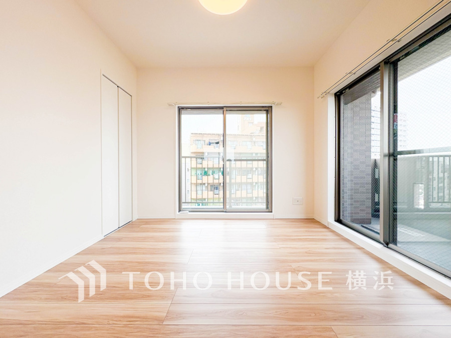 感性を育むプライベートルームはシンプルでスマートな空間。好みの空間で読書をしたり、音楽を聞いたりと一人の時間も充実したものにできます。