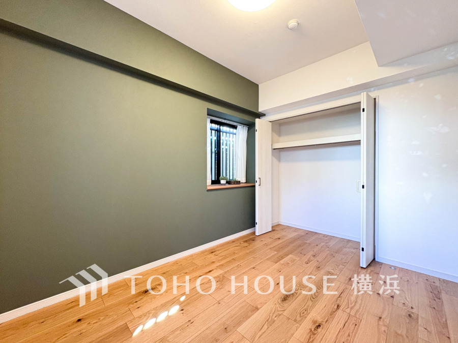 1日の疲れを癒し、心地よく寛げるようゆったりとした広さを確保しています。プライベートタイムをより優雅に穏やかに…。落ち着いた雰囲気を紡ぎます。