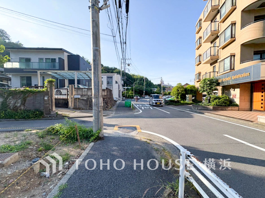 接道状況：東側 幅員約7.7～8.1ｍ 公道