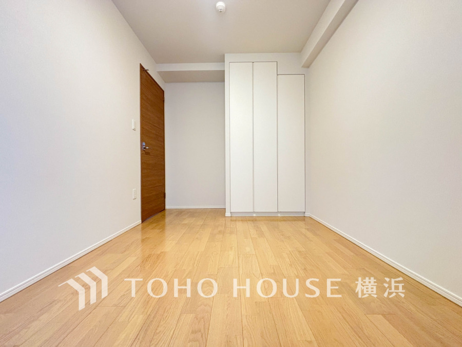 ゆとりと収納を確保した洋室。自分時間を充実させながら心豊かなひとときを過ごすための大切な空間です。
