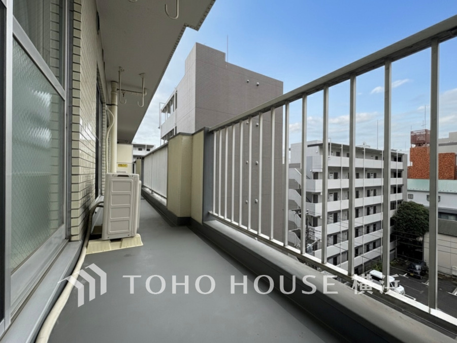 太陽に愛された邸は、陽当り・通風に優れた魅力的で快適さを追求した邸宅でした。ここに住むからこそ意味がある。