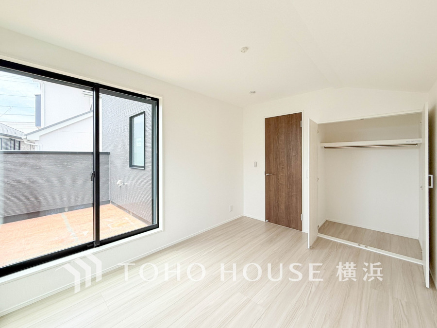 穏やかな寛ぎを届ける上質仕様のゆとりあるお部屋。自分時間を充実させながら心豊かにできるプライベート空間。