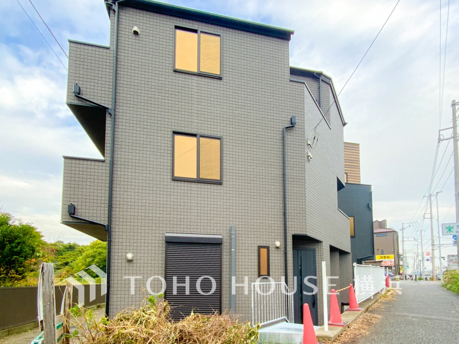 ここから始まる「日常」はご家族にとって大切で貴重な時間。少しでも豊かに、少しでも快適に。そんな想いから生まれた本邸宅は、これから先のお住まいをきっと支えてくれるはずです。