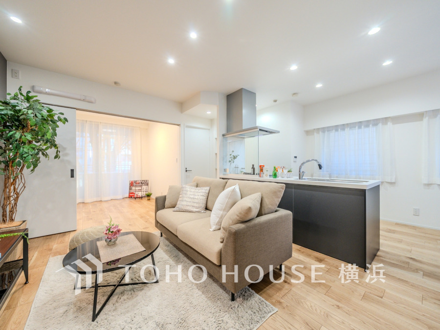 上質な時間を育む暮らしのメインステージ。寛ぎとコミュニケーションを育む居心地のよい場所。