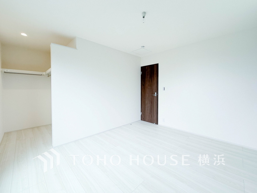 穏やかな寛ぎを届ける上質仕様のゆとりあるお部屋。自分時間を充実させながら心豊かにできるプライベート空間。
